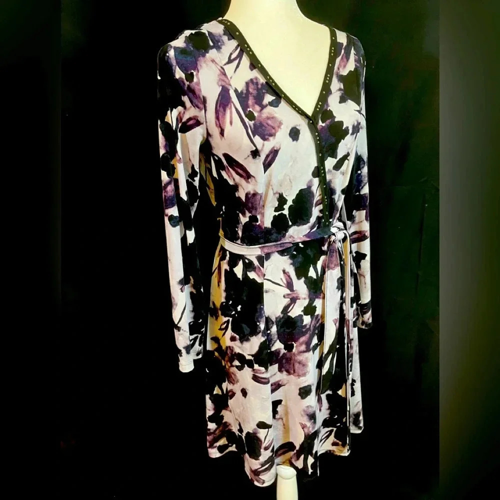 Vera Wang Dress printed long sleeved